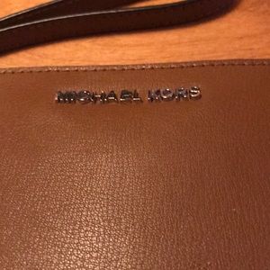 Meet your Posher, Joy